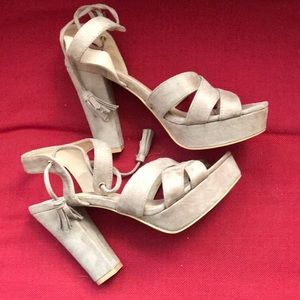 High heels - seven dials naomi